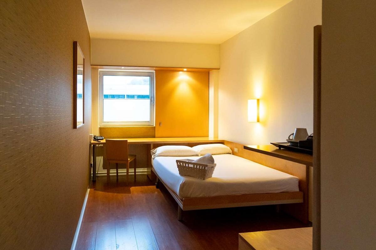 Eth Irun Hotel Exterior photo