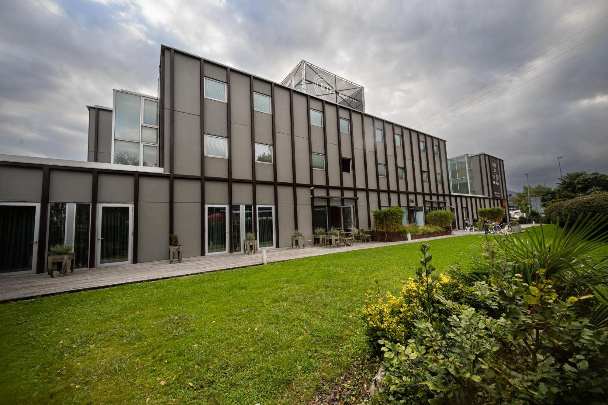 Eth Irun Hotel Exterior photo